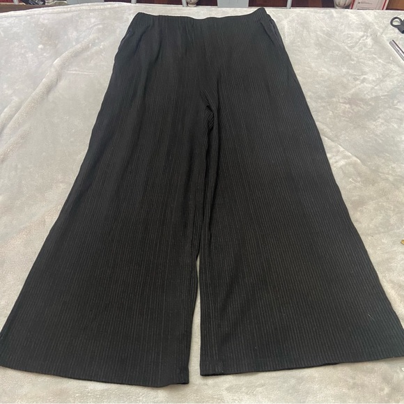 Vetta Black Wide Leg Cropped Pants 3018 - Picture 2 of 10